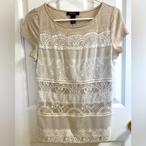 White House Black Market top. Women's small.
